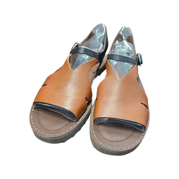 CAMPER Pim Pom Leather Sandals Womens Size 11 New in Box - Picture 3 of 9